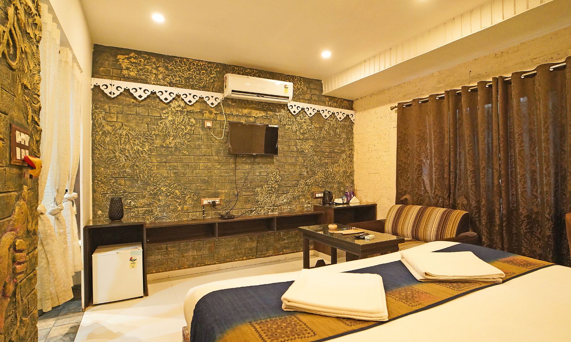 room_img_1